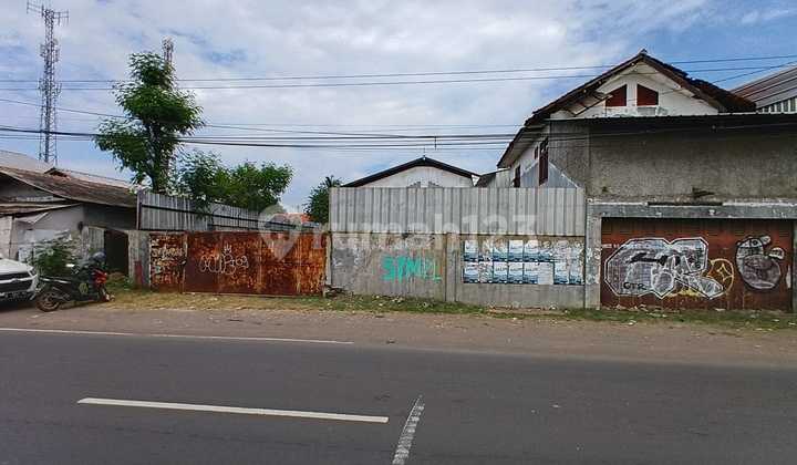Warehouse Near Highway