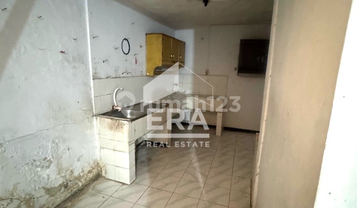 jual rumah tua 2 lantai di kayu putih 2