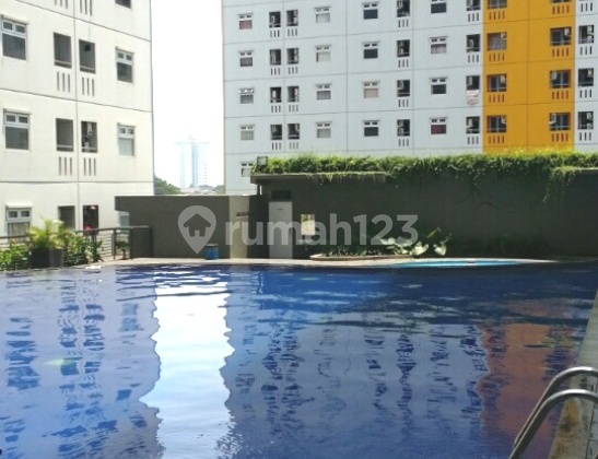 Turun Harga Apartemen Green Pramuka Tower Biru.lokasi Strategis.bebas Banjir.semi Furnished.siap Huni