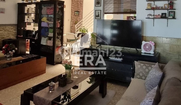 sell beautiful ready-to-live 2-story house in rawamangun east jakarta 2