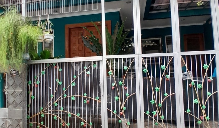 House+Boarding 2.5 Floors Rawamangun