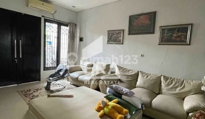 2-Storey House in Penggilingan Calung, East Jakarta 2