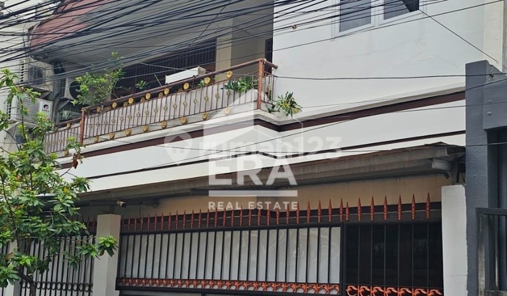 Jual Rumah 2 Lantai Siap Huni di Kuningan Jak Sel