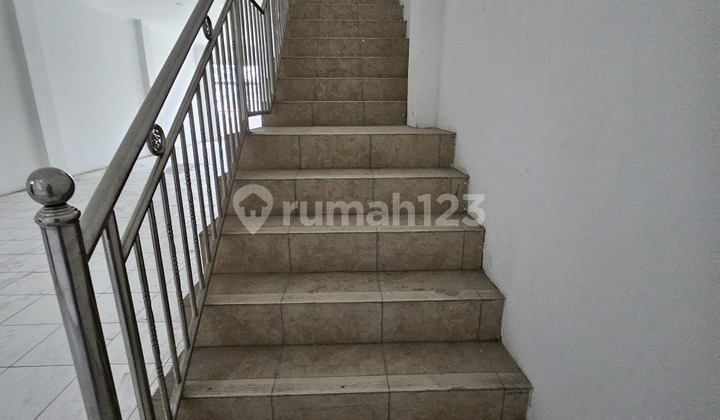 Shop House for Rent 2