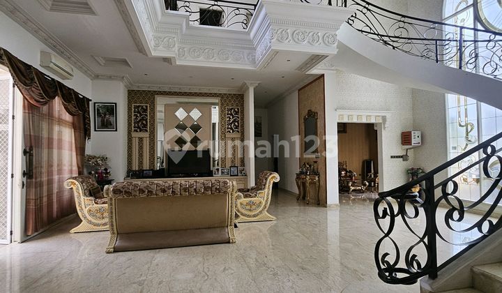 Dijual Rumah Mewah Classic Full Furnised.di Vila Tamara C 2