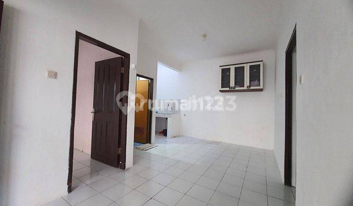 Rumah Fungsional Untuk Keluarga Kecil di SARIWANGI 1