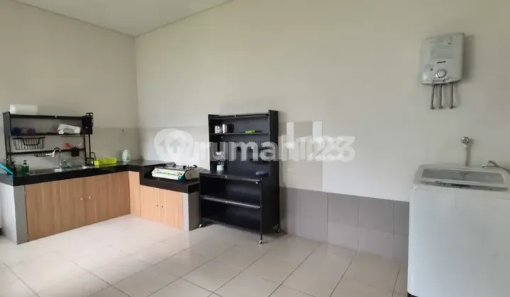 For Rent! Rumah Furnish Lega dan Nyaman di Kota Baru Parahyangan, Bandung 2