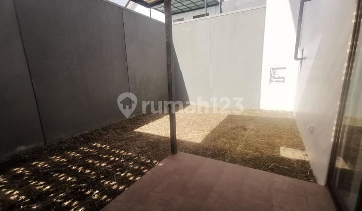 Jangan Sampai Terlewat. Promo Free Ppn Rumah Baru 2 Lantai Lt 160 di Simakirana Kota Baru Parahyangan, Bandung.