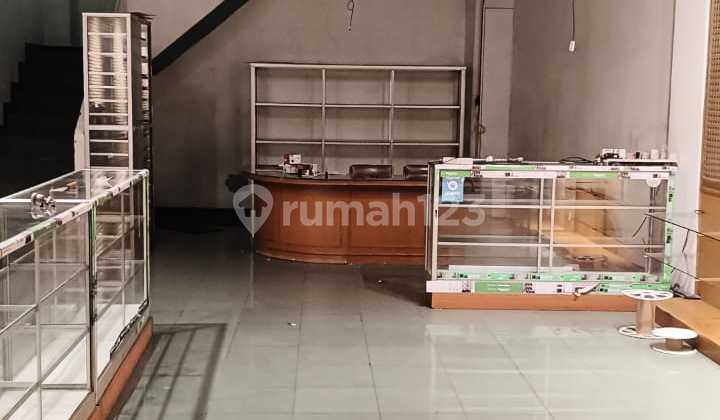 For Rent 4-Story Shophouse in Suniaraja Banceuy Area, Bandung. Suitable for Shops and Other Businesses. 2