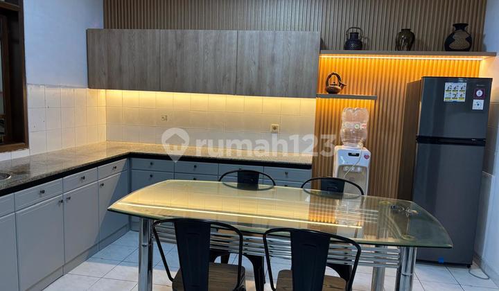 For Rent. Spacious And Comfortable Furnished House Near Pasteur Area, Bandung. 2