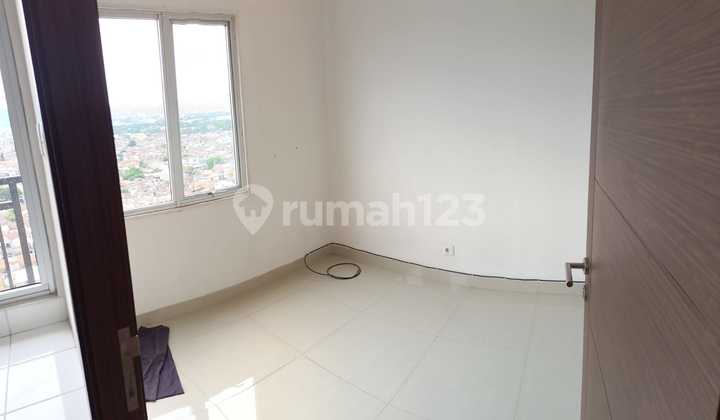 For Rent. Sudirman Suite Apartment 2BR. AC & Water Heater Available. Survey Now.