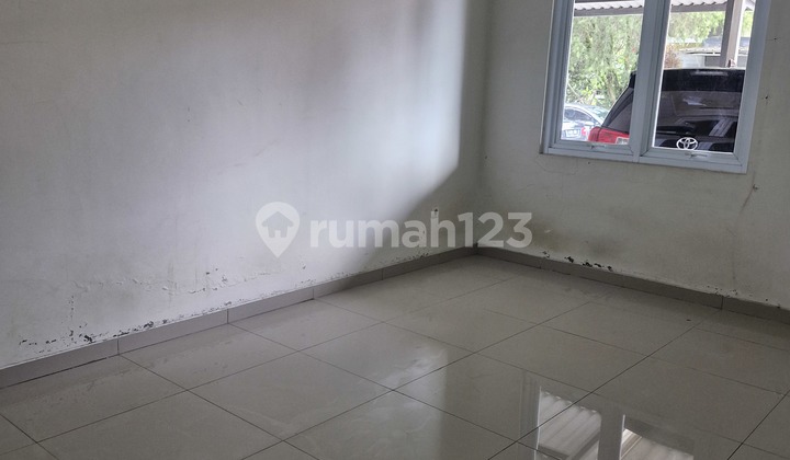 Rumah Simple Harga di Bawah 2 M. Lokasi Kota Baru Parahyangan, Bandung. 2