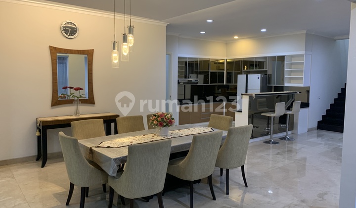 Rumah Rapih 2 Lantai Kawasan Elit Bsd 2