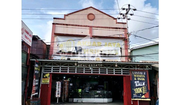 Ruko Siap Dipakai Usaha Terletak Di Pinggir Jalan Strategis , Dekat Kemana Mana