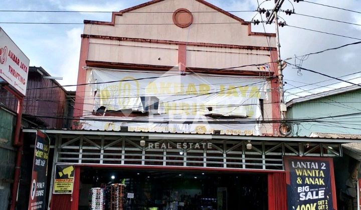 Ready-to-Use Commercial Building for Business Located on a Strategic Roadside, Close to Everywhere 2