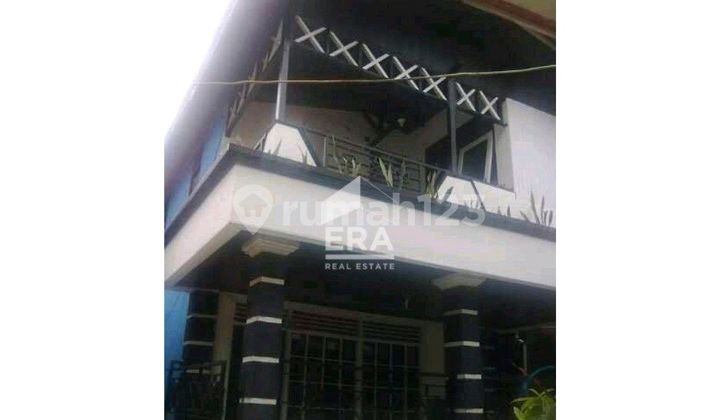 2-Story Move-In Ready House in the Center of Samarinda City, Close to Malls, Shopping Centers, Etc. 1