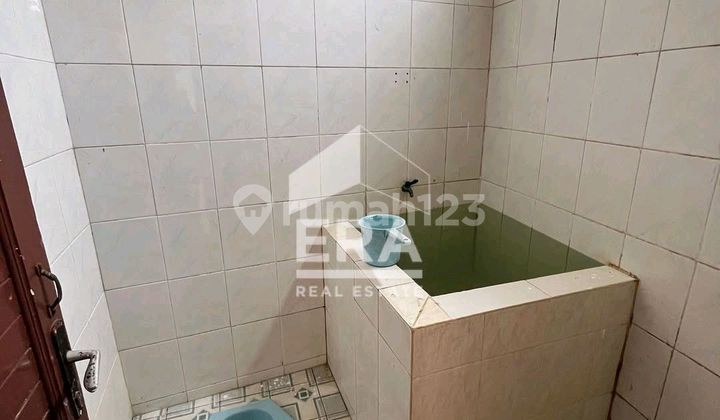 Rumah 1 Lantai untuk Keluarga Kecil , Minim Renovasi . Jangan Lewatkan Kesempatan Ini dengan Harga yang Best Deal 2