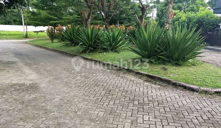 Minimalist Residential House Suitable for Small Families 2