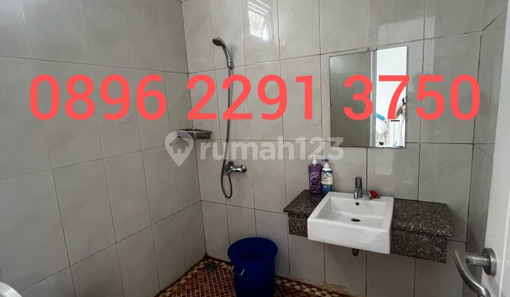 Translated: **2-Story Rental House in an Elite Residential Area, Move-in Ready with Just a Suitcase**