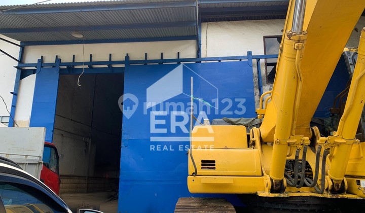FOR RENT WAREHOUSE LOCATED IN THE CENTER OF SAMARINDA CITY FLOOD-FREE