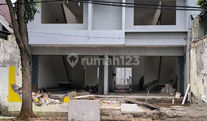 For Rent 2 Strategic Side-by-Side Shophouses in Bougenville, Graha Raya 1