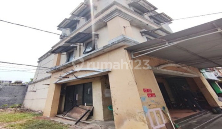 Ruko Taman Royal, Ruko Permata Niaga 1, Jl. Permata No 1