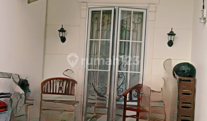 For Sale: Classic 2-Storey House with SHM Near Depok Square 2