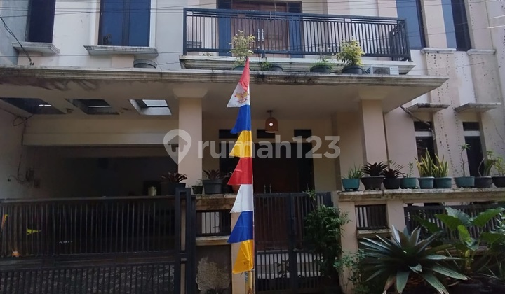 Dijual Rumah 2 Lantai Shm Bebas Banjir, Dekat Masjid & Taman