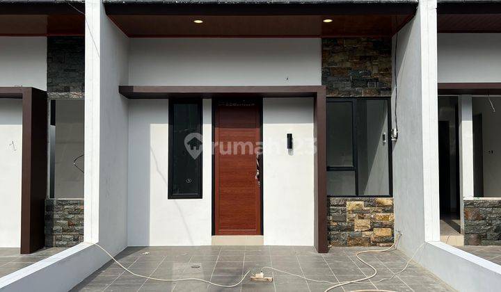 Rumah Minimalis Modern di Kukusan, Depok 1