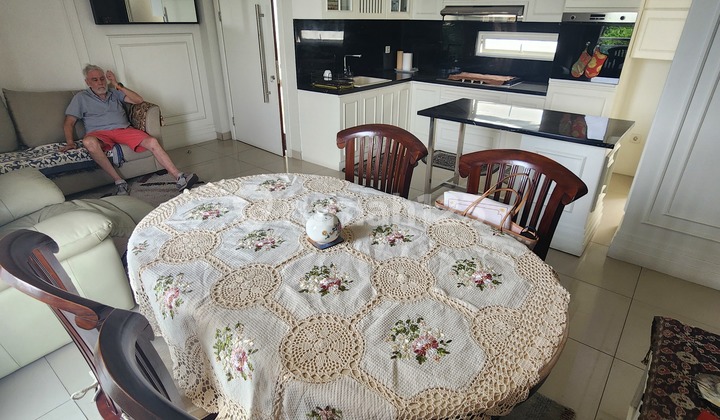 Fully Furnished Apartment with Strategic Location at The Primrose Condovilla, Bekasi Fully Furnished Apartment with Strategic Location at The Primrose Condovilla, Bekasi