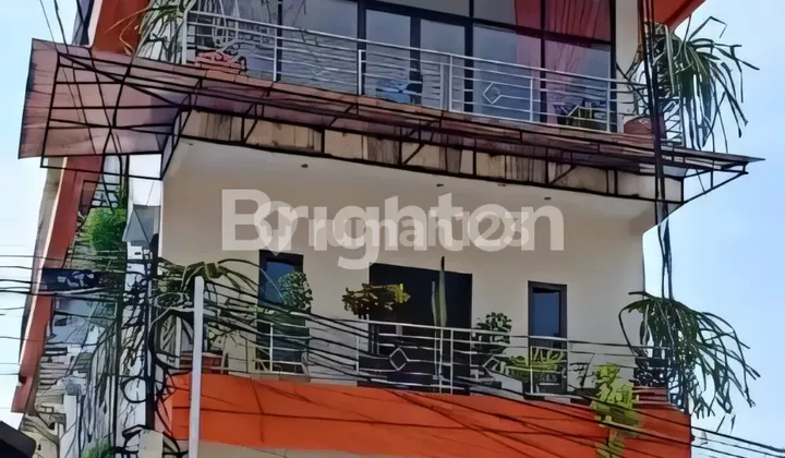 STRATEGIC BOARDING HOUSE BUILDING, ALREADY OPERATING IN BALIKPAPAN