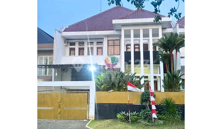 For Sale: 5-Bedroom, 6-Bathroom House in Kota Wisata, Bogor.