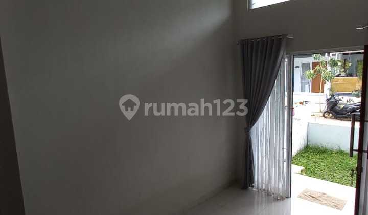 Rumah Di Jual Di, Sawangan Depok Jawa Barat.  2