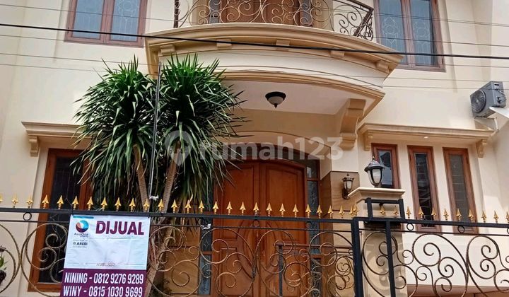 Di Jual Rumah Mewah 3 Lantai, Siap Huni Di Jalan Cakalang Rawamangun Di Jual Rumah Mewah 3 Lantai, Siap Huni Di Jalan Cakalang Rawamangun