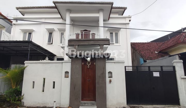 RUMAH DENPASAR DEKAT DENGAN RENON 1