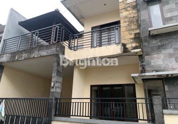 Rumah2 Lantai Tabanan 1