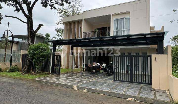 Rumah Mewah dengan Backyard Luas View Gunung di Cluster Bukit Golf Hijau Sentul City