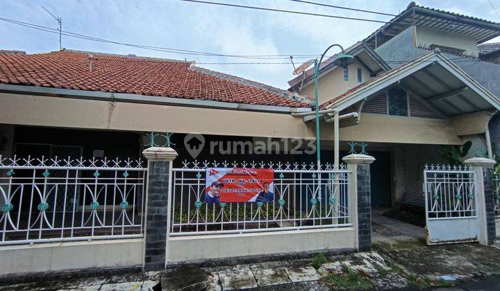 sewa rumah jalan kesambi baru Cirebon 1