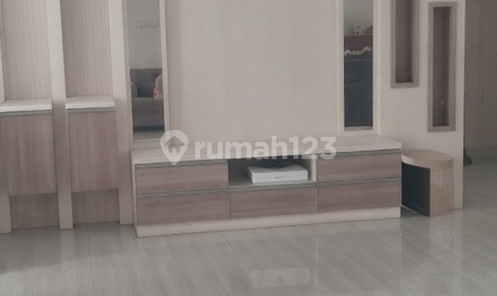 Rare! For Sale House with Pool View in Gading Serpong, Strategic Location, Ready to Occupy 2