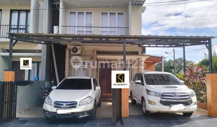 Rumah Hoek Cantik Bukit Golf Cibubur Riverside siap huni