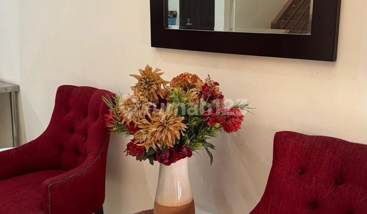 Rumah Modern Minimalis Puri Sriwedari Cibubur dekat LRT Harjamukti 2