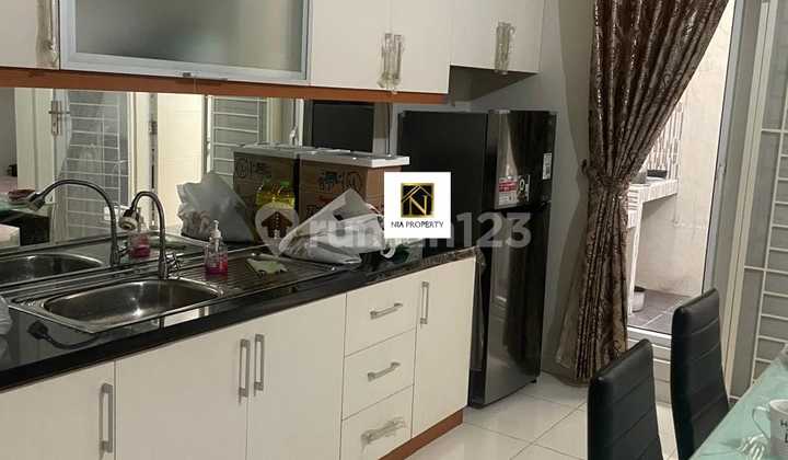 Rumah Modern SemiFurnish Raffles Hills Cibubur dekat LRT Harjamukti