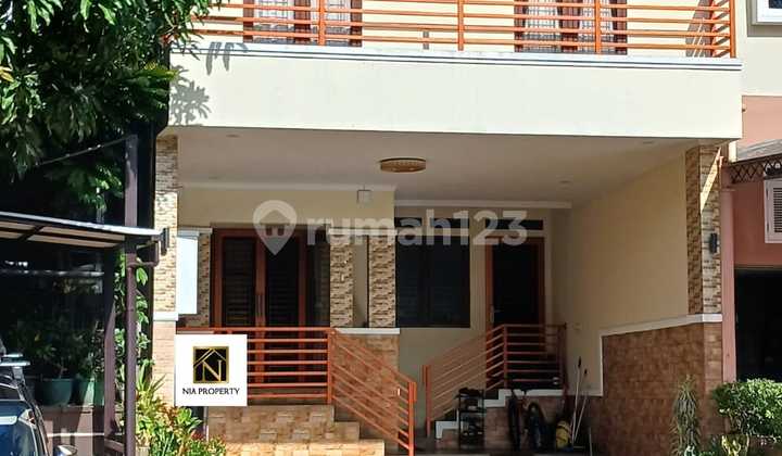 Rumah 2Lantai Puri Sriwedari Cibubur dekat dengan LRT Harjamukti