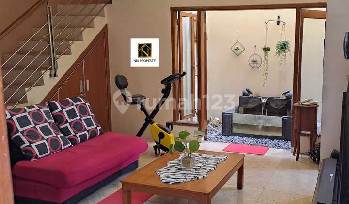 Rumah Interior Cantik Taman Laguna Cibubur dekat LRT Harjamukti 