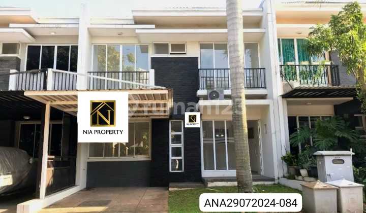 Rumah 2Lantai depan Swimming Pool dan Playground Cibubur Country