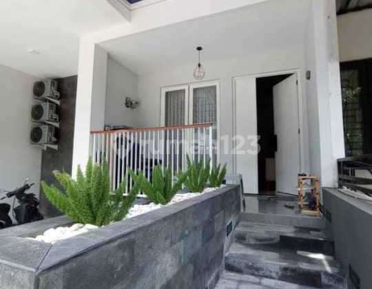 Beautiful Minimalist House in Cibubur Residence Near Harjamukti LRT 2