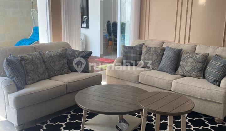 Rumah mewah Swim Pool Kota Wisata Cibubur 2