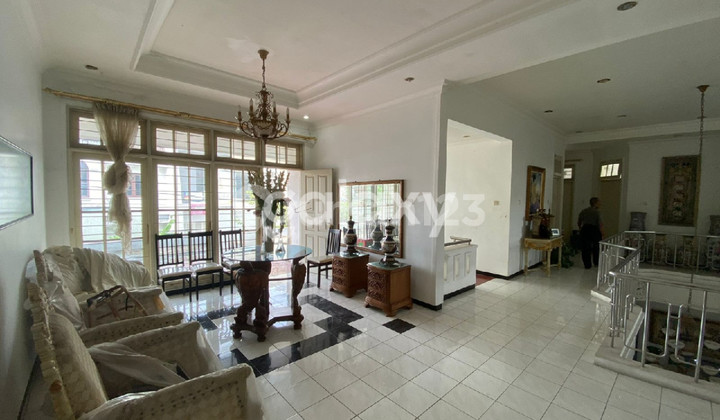 Rumah Mewah di Sidosermo  Di  Jual di Bawah Harga Pasar 1