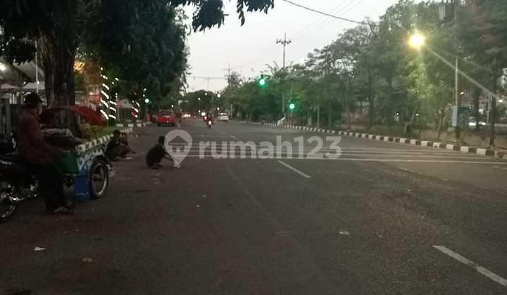 For Rent Strategic Commercial Building – Undaan Kulon, Surabaya 2