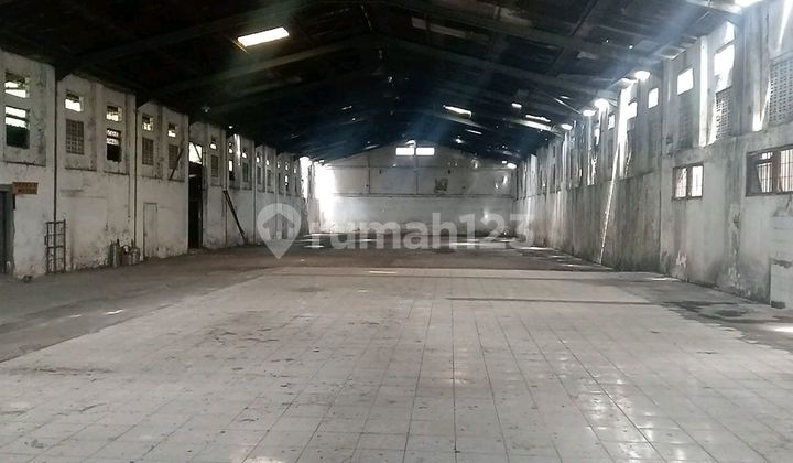 Warehouse for Rent in Osowilangun Permai Warehouse Complex, Surabaya